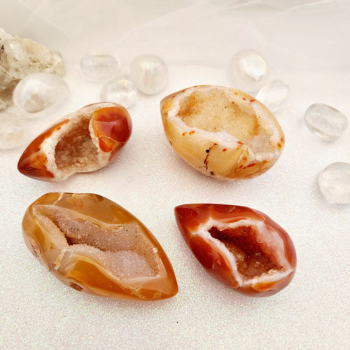 Carnelian/Agate Polished Geode (assorted. approx. 5.5-6.5x3.2-4cm)