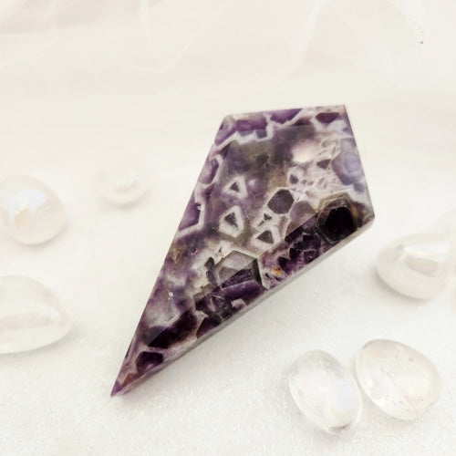 Chevron Amethyst Polished Flat Diamond (approx. 10.5x5.5cm)