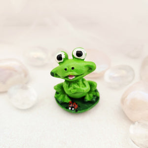 Cute Lil Frog & Ladybug on Lily Pad