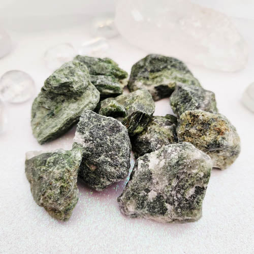 Diopside Rough Rock (assort. approx. 3-5x2.5-3.7cm)