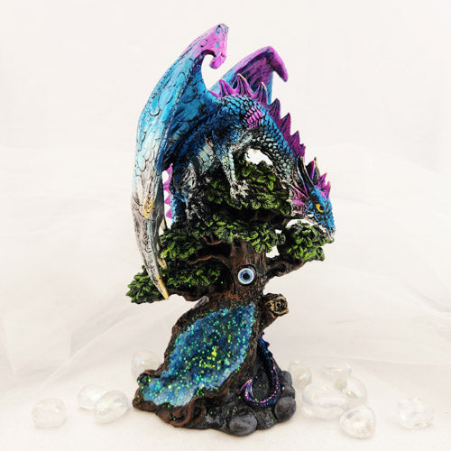 Dragon on Geode w. Blue Eye aka Evil Eye (approx. 25x16.5cm)