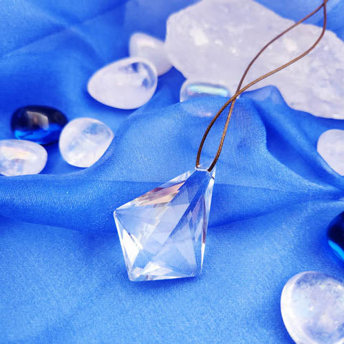 Faceted Diamond Hanging Prism (K9 glass)