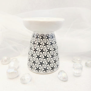 Floral Oil Burner | Ceramic | White & Black