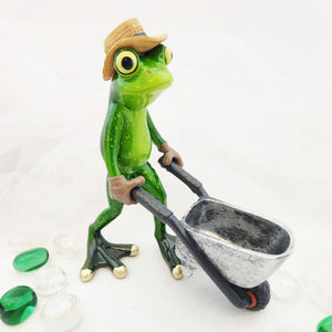 Frog w. Wheelbarrow
