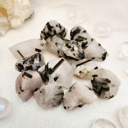 Green Tourmaline in Quartz Rough Specimen (assorted. approx. 2.9-4.2x2.5-3.4cm)