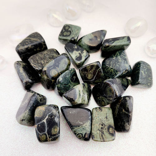 Kambaba Jasper Tumble (assorted. geometric shapes)