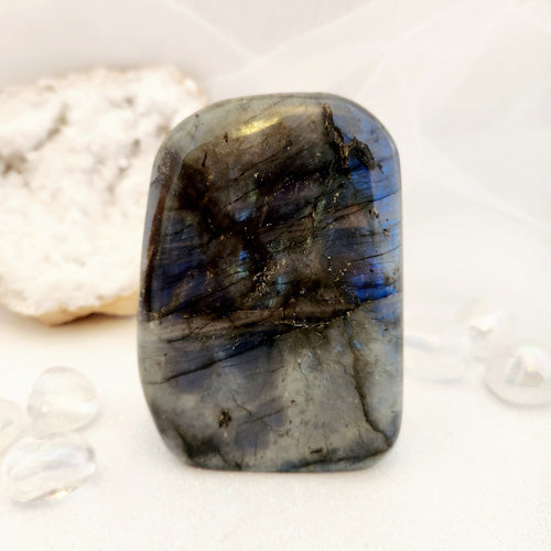 Labradorite Free Form (approx. 10x7.5cm)