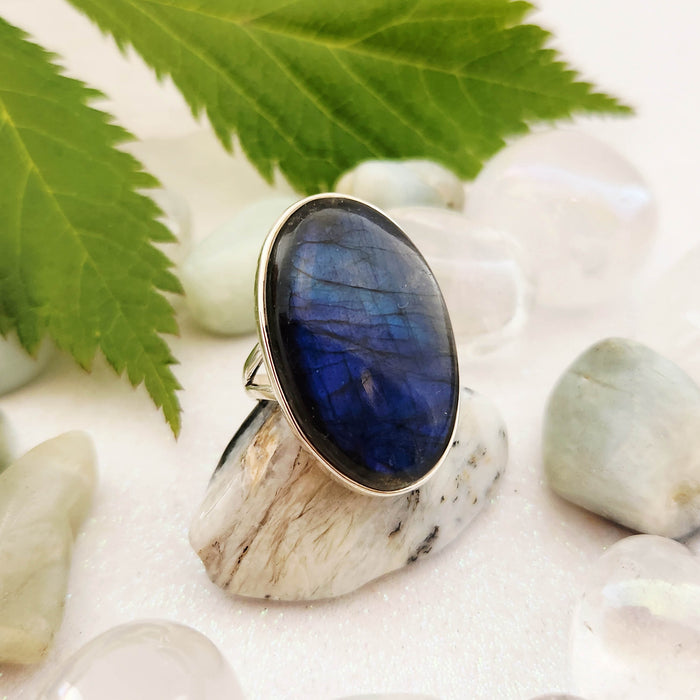 Labradorite Oval Ring (sterling silver)