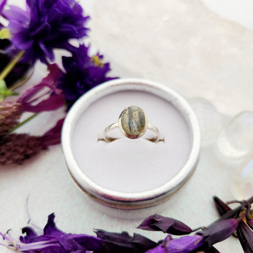 Labradorite Oval Ring (sterling silver)