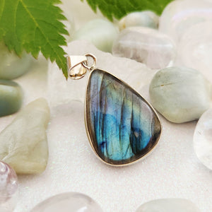 Labradorite Tear Drop Pendant