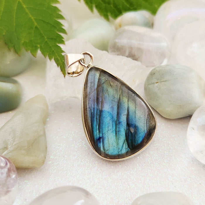 Labradorite Tear Drop Pendant (sterling silver)