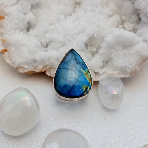 Labradorite Tear Drop Ring (sterling silver)