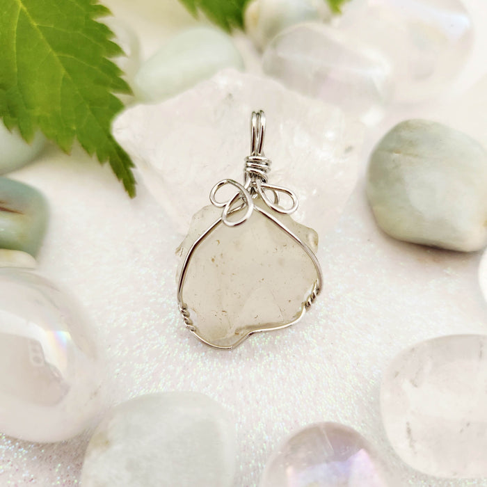 Libyan Desert Glass aka Libyan Gold Tektite Wrapped Pendant (silver metal)