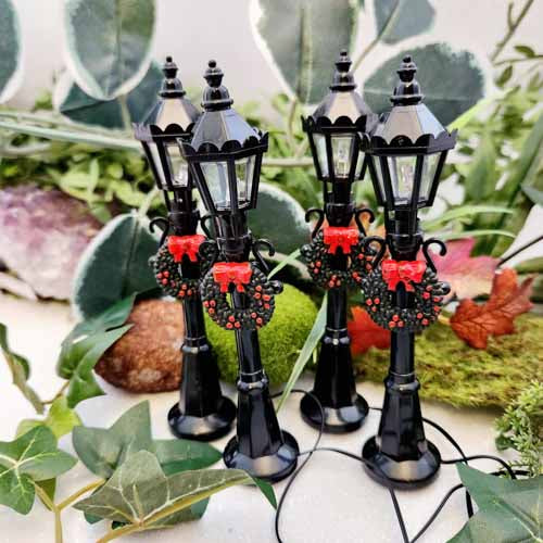 Mini LED Street Light x4 (2x AA batteries not included)