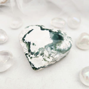 Polished moss agate heart with white and mossy green patterning