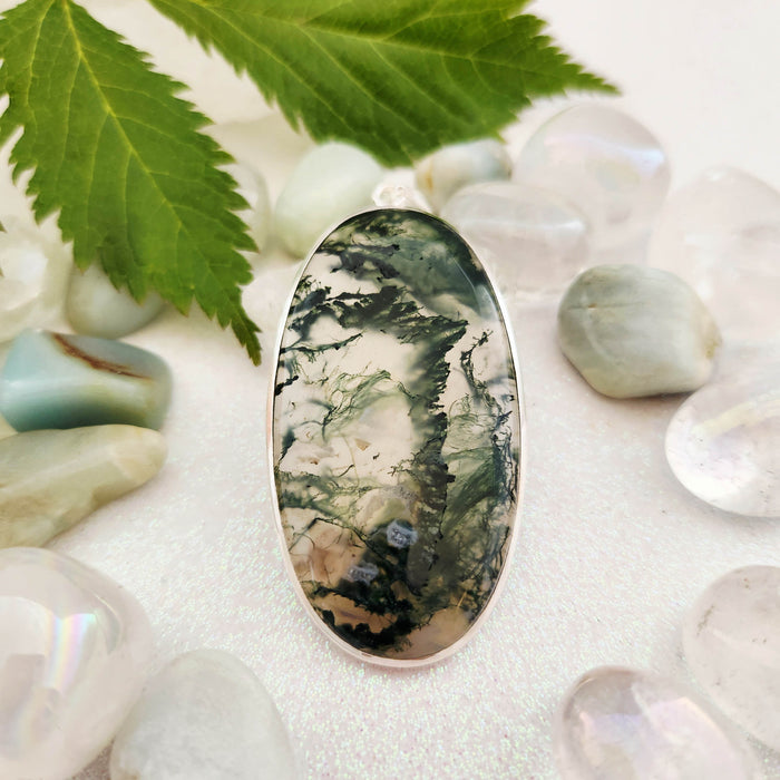 Moss Agate Oval Pendant (sterling silver. approx. 6x3.2cm)