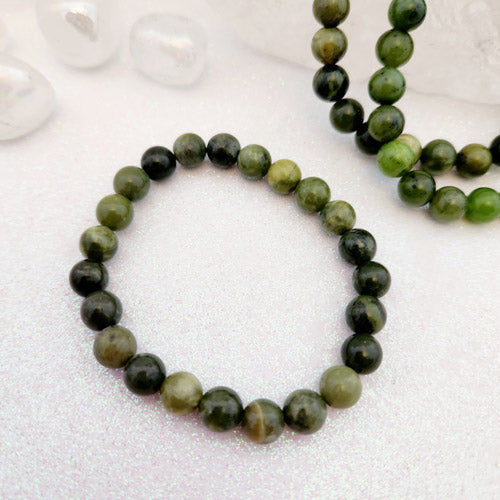 Nephrite Jade Bracelet (assorted. approx. 8mm round beads)