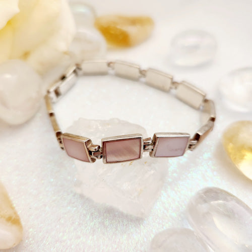 Pink Shell Bracelet (sterling silver. pre-loved by Riny)