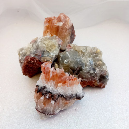 Rainbow Calcite (assorted. approx. 3.7-4.4x4.8-5.5cm)