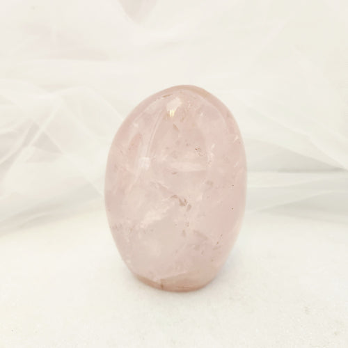 Rose Quartz Polished Standing Free Form (approx. 9.5x6.5cm)