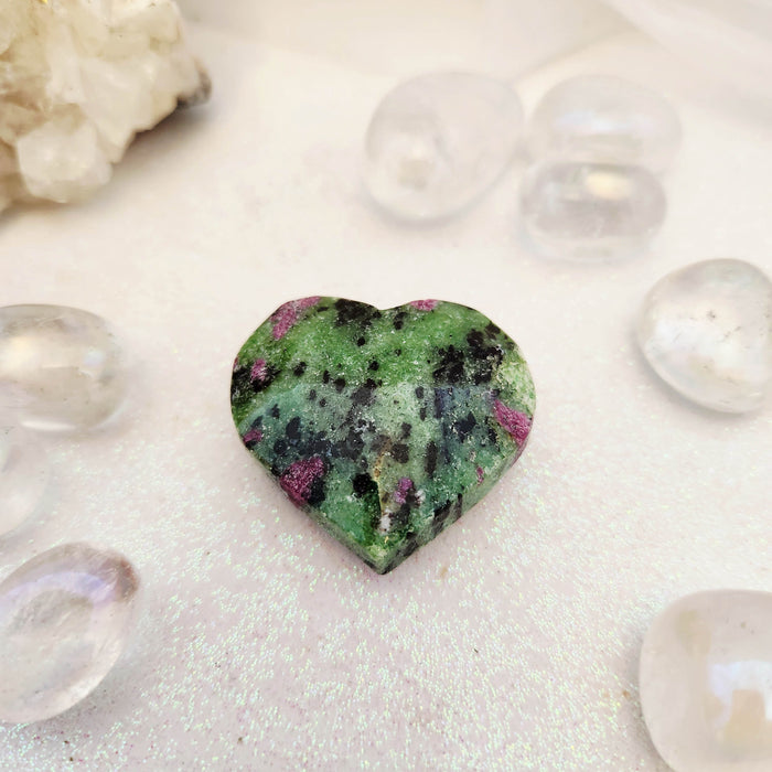 Ruby in Zoisite Heart (approx. 3.4x4.1cm)
