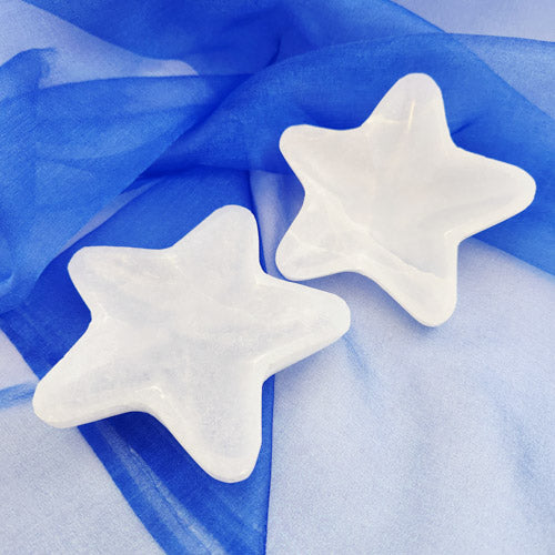 Selenite Star Dish (assorted. approx. 11.6x11.9cm)