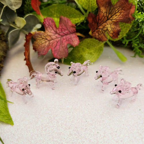 Tiny Glass Unicorn (hand-blown. approx. 2.5x3cm)