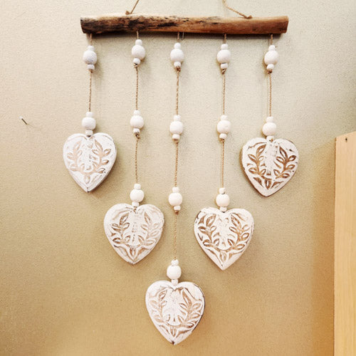 Whitewash Hearts w. Driftwood Mobile (assorted. approx. 50x32cm)