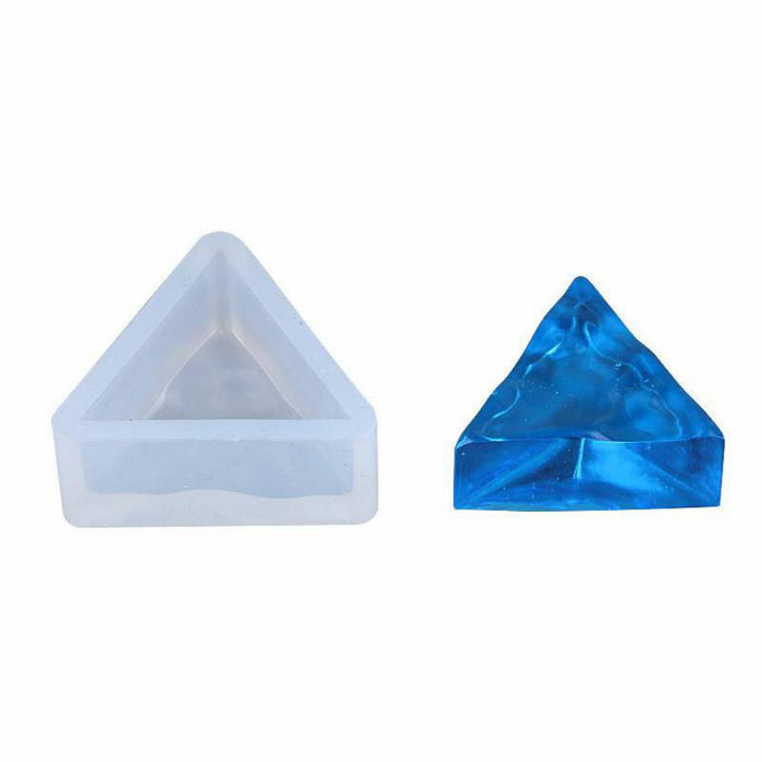 Triangle Silicone Resin Mold (inner dimension approx.2.8cm)