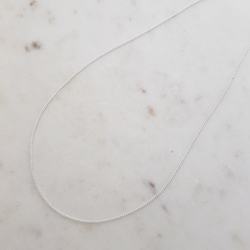 Fine White Metal Chain (45cm)