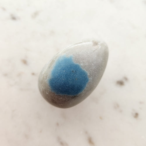 Triallite (aka Trollite) Egg. A combination of Lithium, Lepidolite, Blue Tourmaline and Lazulite (approx. 5.5x3.5cm)