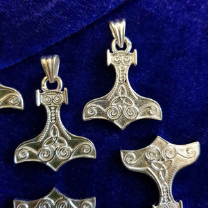 Thors Hammer (Mjolnir) Pendant (silver metal)