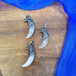 Quartz Tusk Pendant set in Wolfs Head (Zinc Alloy)