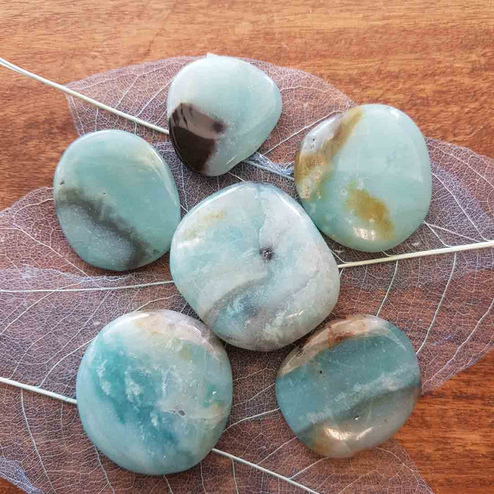 Amazonite Flat Stone (assorted. approx. 4.2-4.7x3.6-4.5x1-1.2cm)