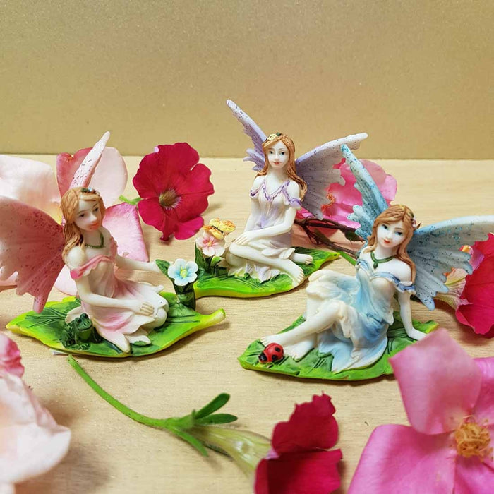Fairy on Leaf (assorted approx 6cm)