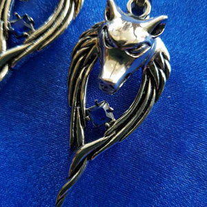 Wolf Pendant with Sapphire Coloured Stone (stainless steel)