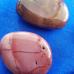 Mookaite Jasper Flatstone (assorted approx. 3.5-4.5x3.5-4.5cm)