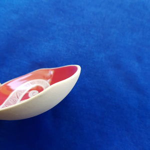 Pacific Aroha Dish (White on Red approx 7cm)