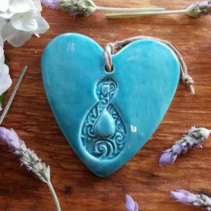 Turquoise Ceramic Heart with Twist Pattern in Box (approx. 8.5 x 8cm)