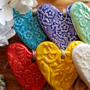 Embossed Ceramic Heart (assorted colours approx. 6 x 5.5cm)