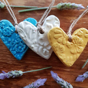 Embossed Ceramic Heart (assorted colours approx. 5 x 5cm)