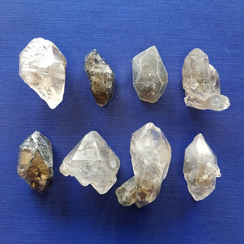 Tibetan Quartz Natural Point (assorted approx. 3-5x1.5-2.5cm)