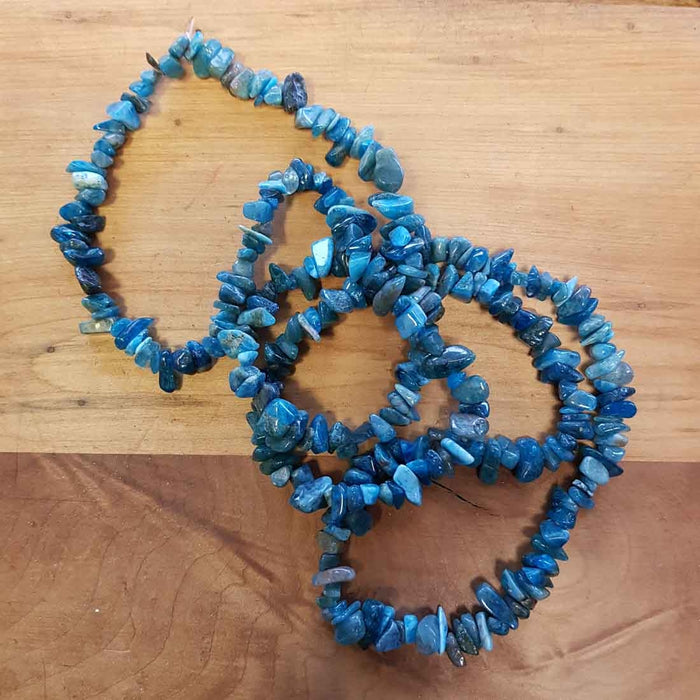 Blue Apatite Chip Necklace. (assorted. approx. 85cm)