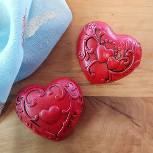 Red Embossed Heart (approx. 7x6x2.5cm)