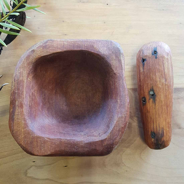 Totara Mortar & Pestle Hand Crafted in New Zealand from 500 year old Totara from the Feilding Area (approx.11x11x5cm)