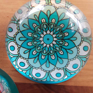 Mandala Glass Paperweight (2 assorted approx. 5x10cm)