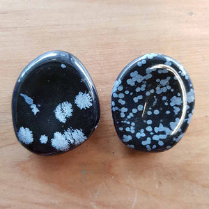 Snowflake Obsidian Worry Stone (3.5x3cm)