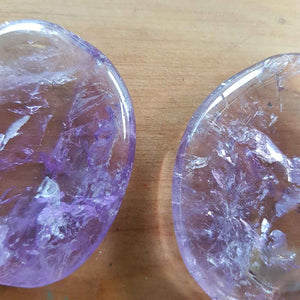 Amethyst Worry Stone (assorted. approx. 5x4cm)