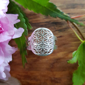 Flower of Life Ring (serling silver)