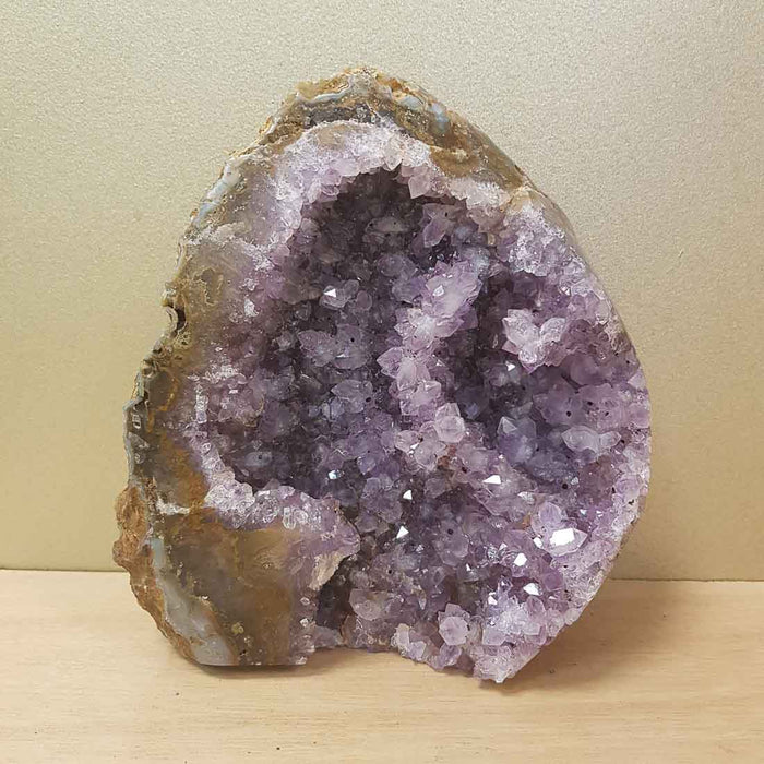 Amethyst Geode. (approx. 19x8x6cm)